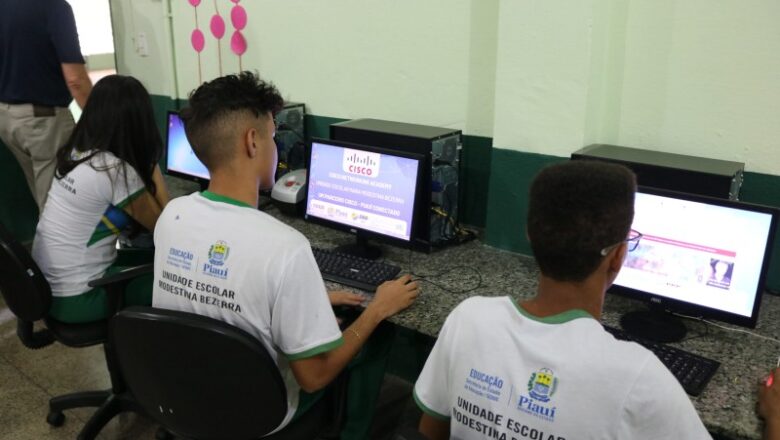 Mais de 90% aprovam serviços do Piauí Conectado