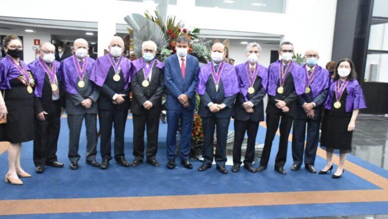 Governador Wellington Dias toma posse na Academia Piauiense de Letras