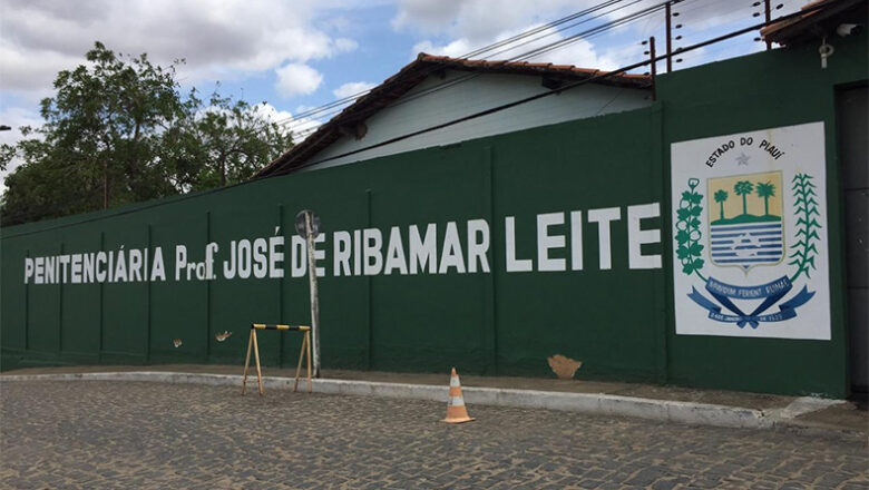 Dez presos fogem da Casa de Custódia de Teresina durante a madrugada