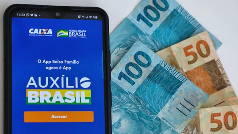 Auxílio Brasil de R$ 600 deve ser pago a partir de agosto; veja o calendário