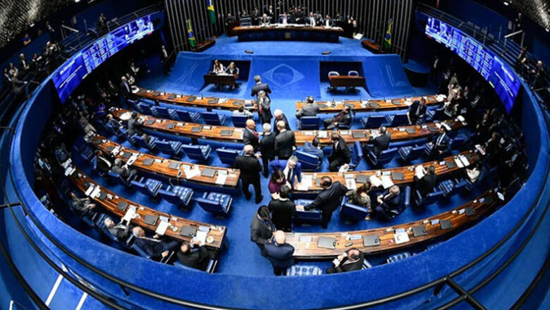 Senado aprova projeto para custear piso da enfermagem