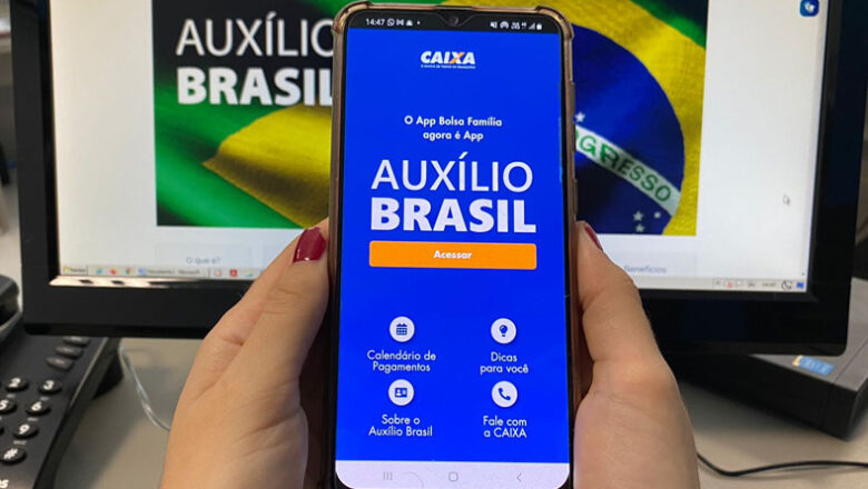 Caixa suspende empréstimo do Auxílio Brasil novamente