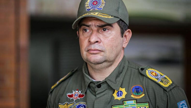 Scheiwann Lopes continuará no comando da Polícia Militar, anuncia Chico Lucas