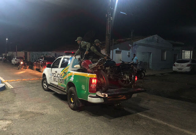 Motocicletas irregulares são apreendidas pela Policia Militar e o Tático em Buriti dos Lopes