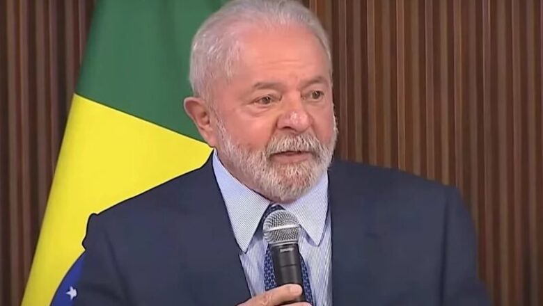 Lula sanciona lei que libera R$ 7,3 bilhões para pagamento do piso da enfermagem