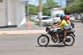 Piauí é o estado com o maior percentual de motocicletas nos domicílios, diz IBGE