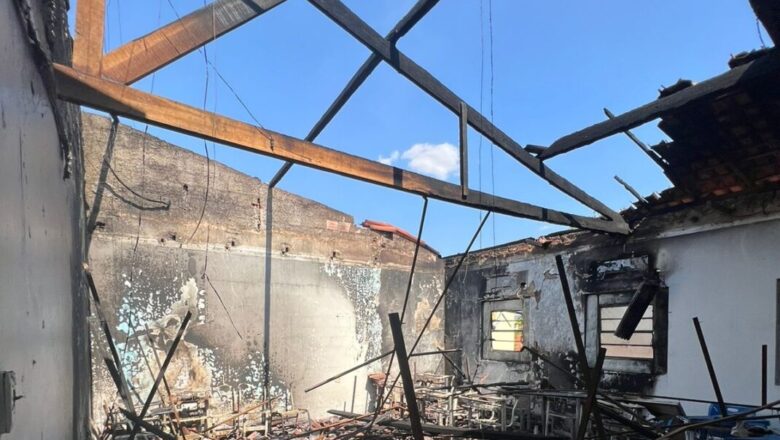 Polícia Militar e brigadistas controlam incêndio na Uespi em Uruçuí