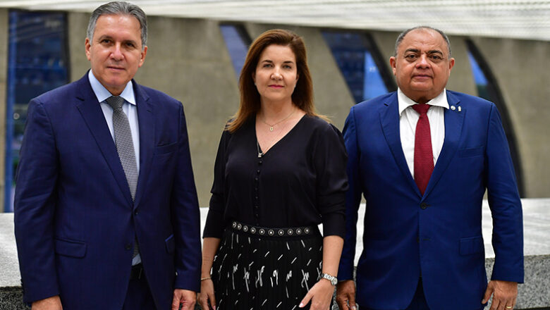 Presidente Lula nomeia três novos ministros do STJ