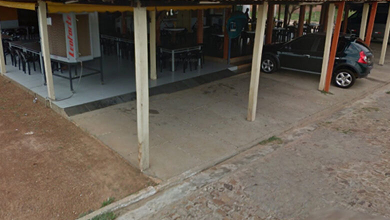 Bandidos pedem quentinha em churrascaria e rendem empresário durante assalto