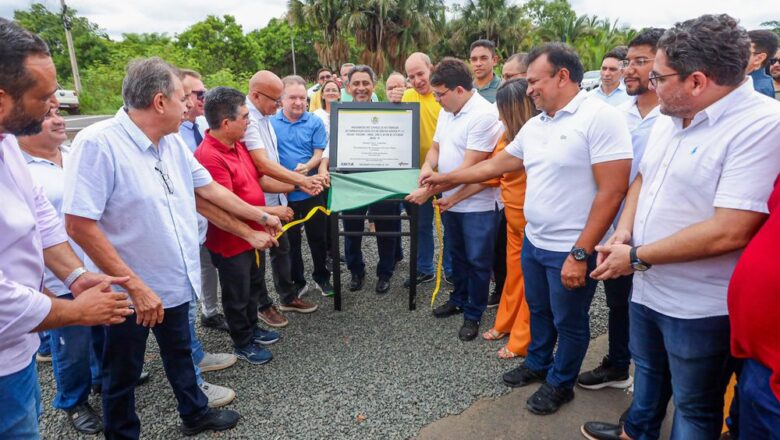 Governador inaugura restauração da PI-112 e reforma de escola em União
