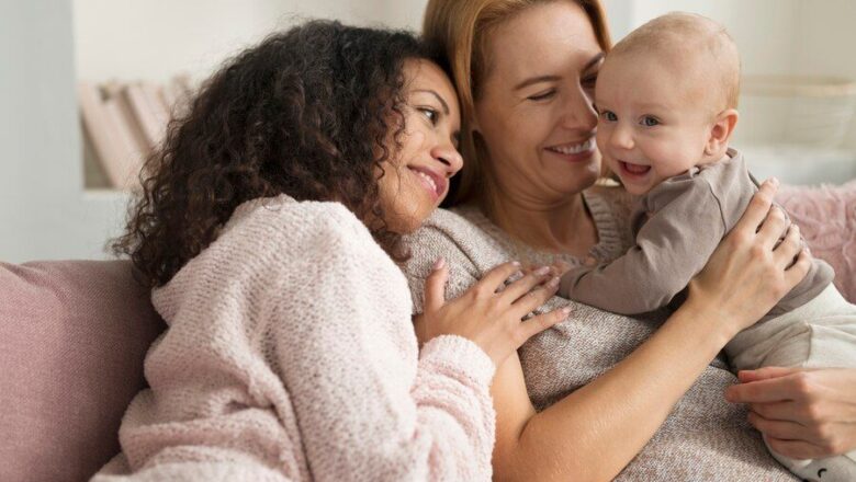 Mãe não gestante em união homoafetiva tem direito à licença-maternidade, decide STF