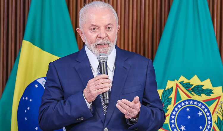 Discussão sobre porte da maconha deveria ser “da ciência e não do advogado”, diz Lula