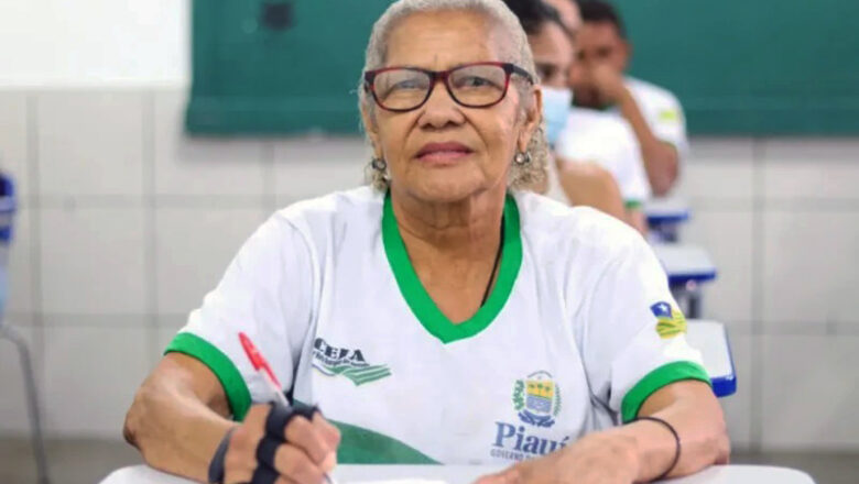 Jovens, adultos e idosos que se alfabetizarem no Piauí receberão bolsa de R$ 600 reais