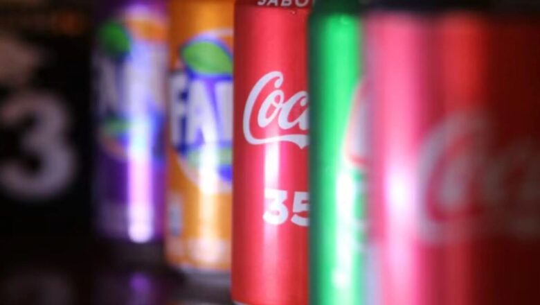 Governo quer taxar refrigerantes para combater obesidade, mas açúcar fica livre de tributos