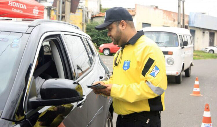 Strans vai cobrar multas arquivadas indevidamente no Piauí; veja se você será afetado