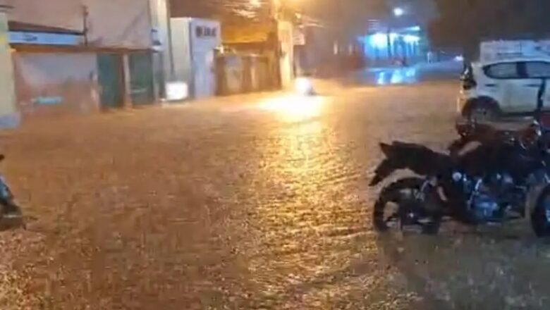 Grande volume de chuvas causa alagamentos e faz barragem sangrar em cidade do Piauí