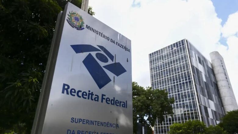 Receita Federal garante que não vai cobrar imposto por Pix