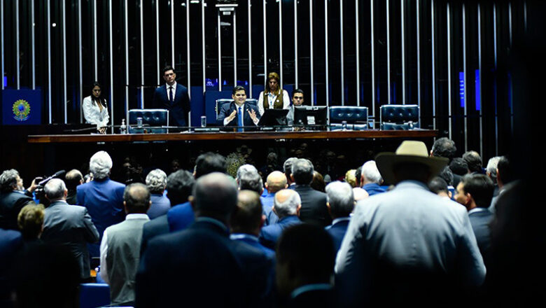 Davi Alcolumbre é eleito presidente do Senado com 71 votos dos 81 senadores