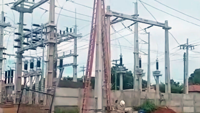 Quatro trabalhadores sofrem descarga durante manutenção em rede elétrica no Piauí