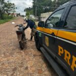 PRF recupera motocicleta roubada durante fiscalização na BR-343 em Piracuruca