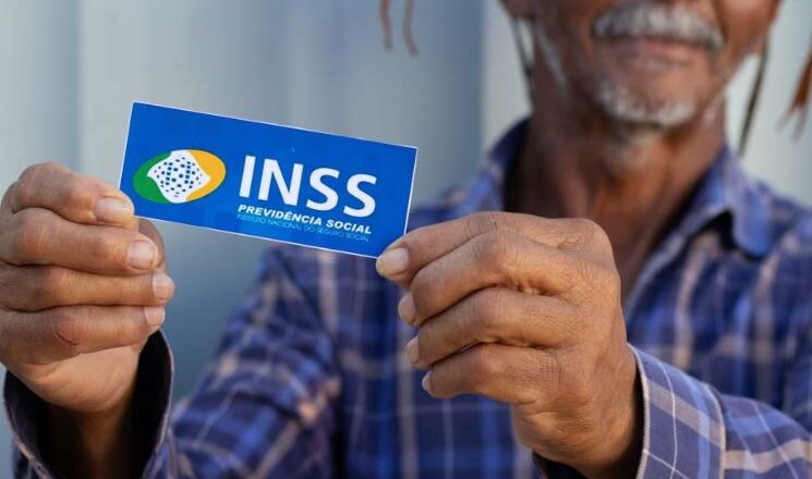 Saiba o que fazer para bloquear descontos indevidos dos aposentados