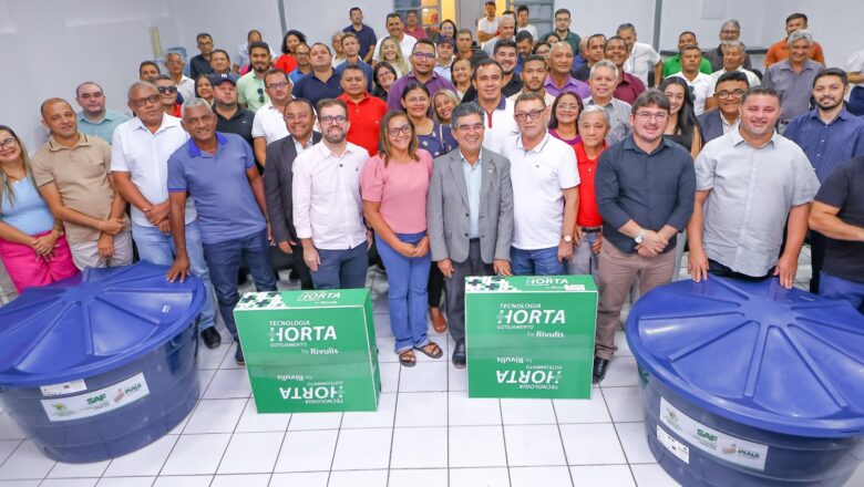 SAF entrega mais de 700 kits de irrigação para reduzir efeitos da seca verde na agricultura familiar