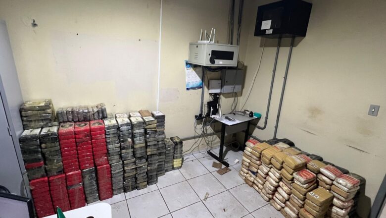 PRF apreende mais de 600 kg de drogas durante fiscalização em Picos