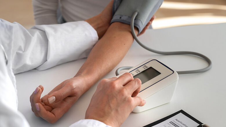 Pressão arterial 12 por 8 é reclassificada como pré-hipertensão; entenda