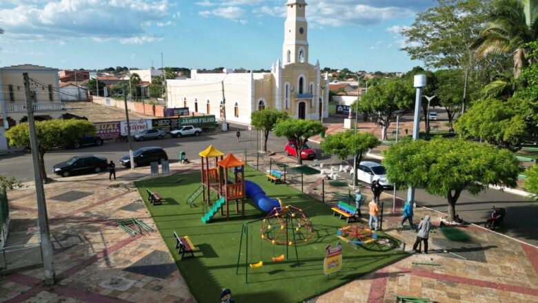 Brinquedopraça recebe reforma e reforço nas normas de segurança