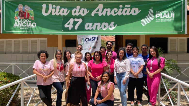 Sasc encerra Outubro Rosa com roda de conversa e blitz educativa em Casas de Acolhimento de Teresina