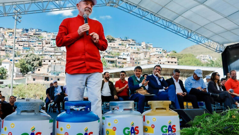 Gás do Povo: Famílias do Piauí poderão receber até seis botijões por ano