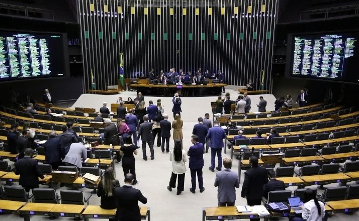 PEC da reforma administrativa é protocolada na Câmara