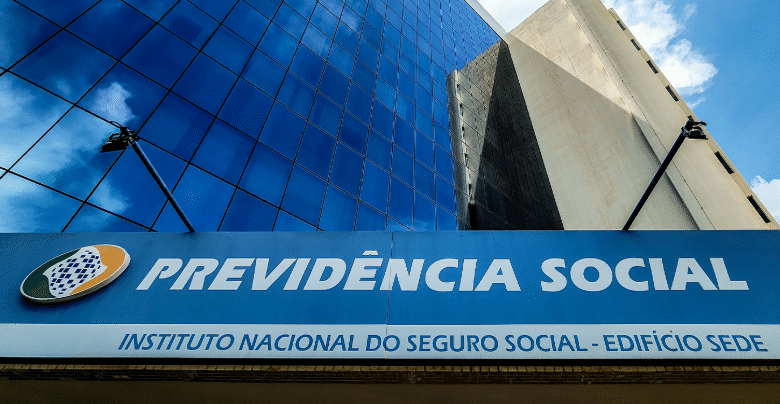 Fraude do INSS: STF bloqueia R$ 390 milhões de sindicato de aposentados