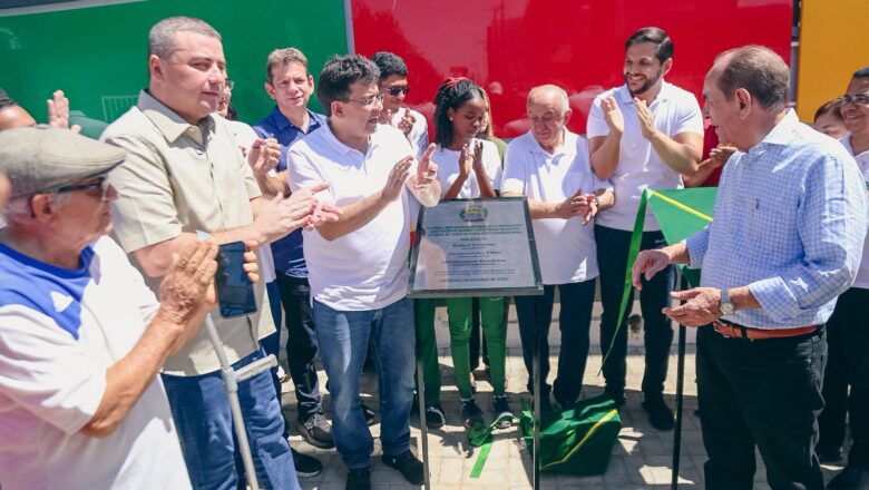 Governador inaugura reforma e modernização de escola e Uespi em Bom Jesus