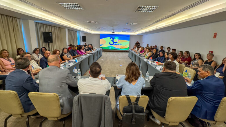 Sasc participa de encontro regional e apresenta avanços na assistência social do Piauí