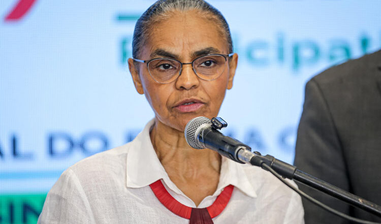 Marina Silva diz que combater mudanças climáticas é também enfrentar crise moral