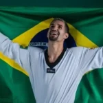 Brasileiro Netinho Marques é prata no Mundial de Taekwondo Wuxi 2025