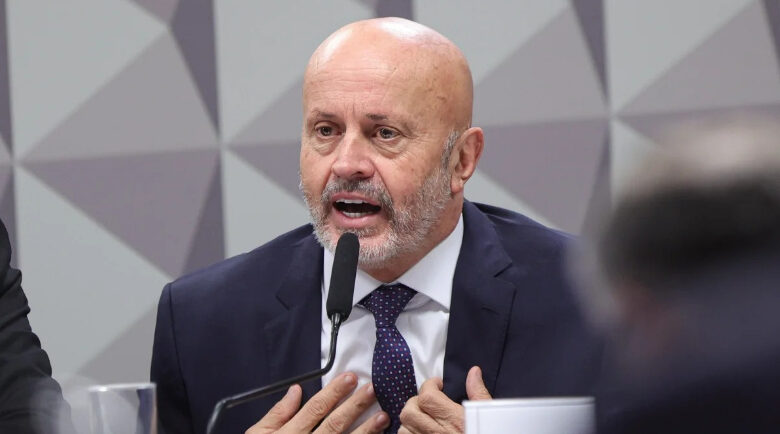 Careca do INSS omitiu compra de imóvel na Flórida à Receita Federal, diz jornal