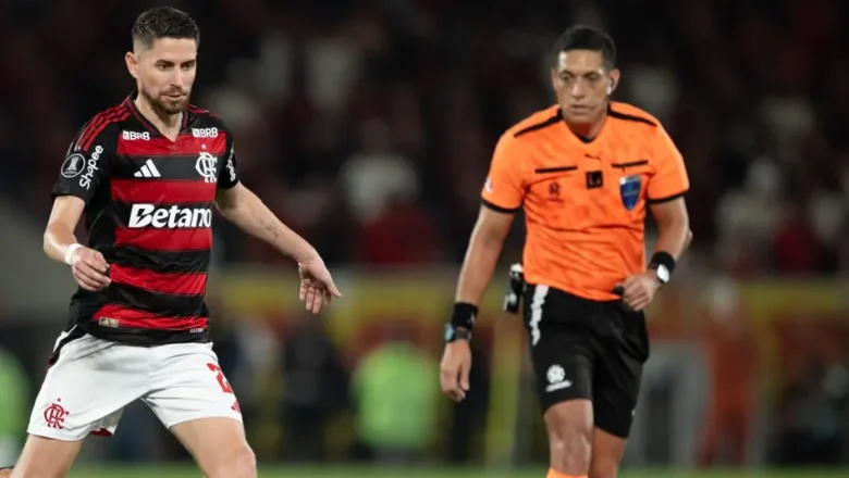 Flamengo x Racing: especialista discorda de decisão capital do árbitro