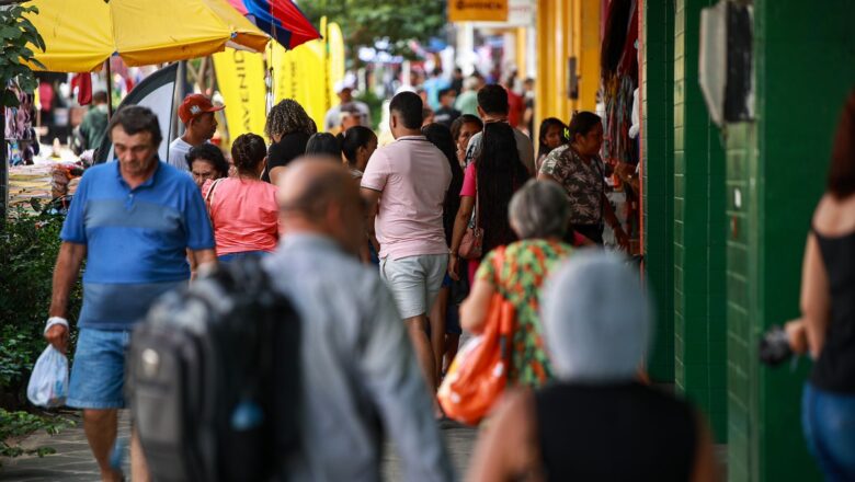 Setor de serviços do Brasil avança em agosto pelo sétimo mês seguido