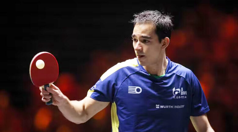 Hugo Calderano vence chinês e vai às quartas de final do Grand Smash de Pequim