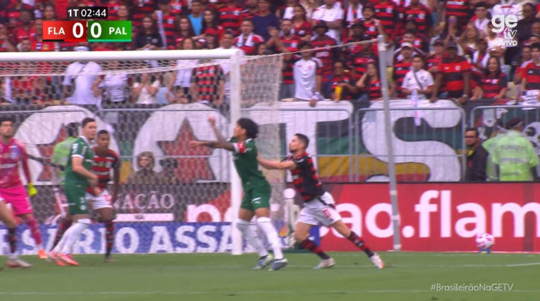 Flamengo x Palmeiras: CBF revela o que disse o VAR sobre possível pênalti em Gustavo Gómez