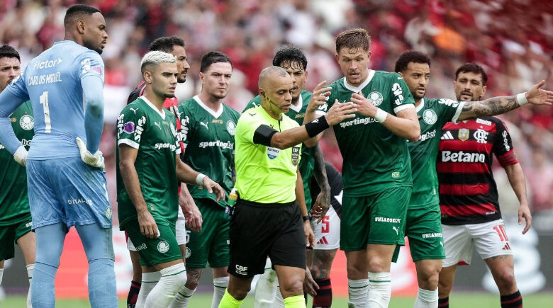 CBF nega acusação de Gustavo Gómez e esclarece polêmica com rádio de arbitragem