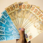 Mais de 150 mil trabalhadores não sacaram abono do PIS/Pasep; veja como conferir