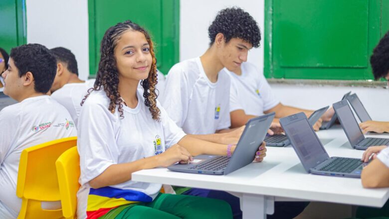 Seduc abre inscrições para testes seletivos em 17 escolas de tempo integral para 2026