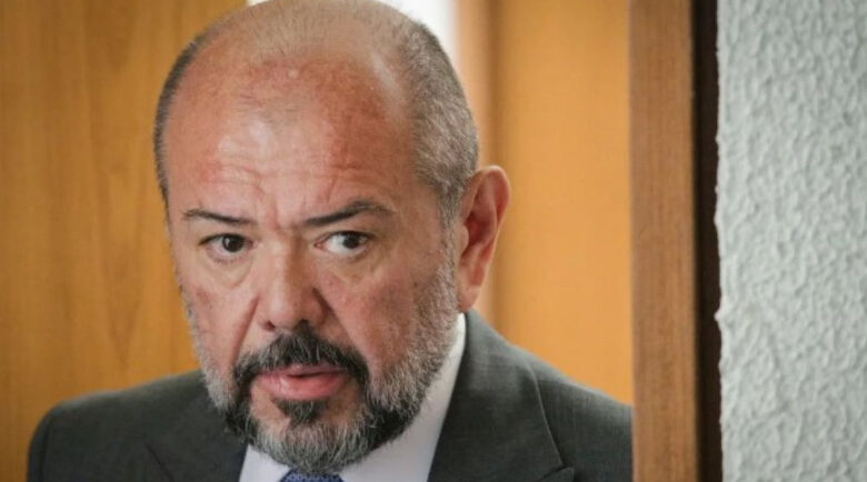 Operação Sem Desconto mira ex-ministro de Bolsonaro