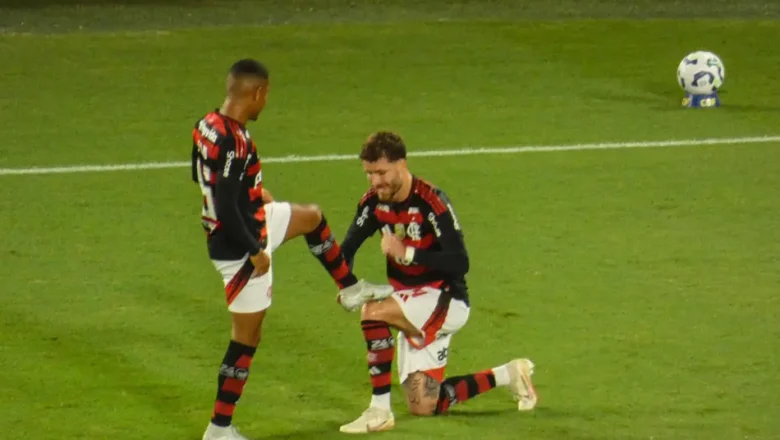 Samuel Lino, do Flamengo, comenta ‘má fase’ e manda recado: ‘Não perdi minha confiança’