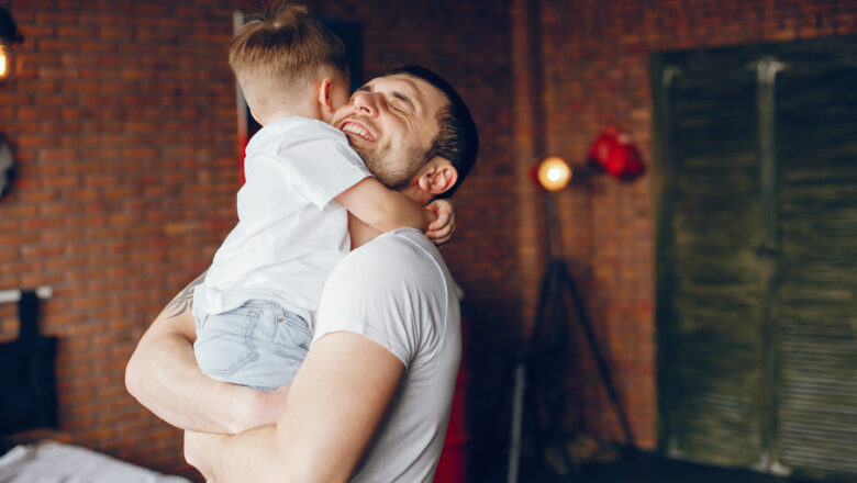 Idade pesa para os homens: entenda como o tempo afeta a chance de ser pai