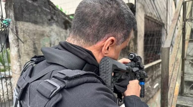 Líder do Comando Vermelho na Bahia é preso no Ceará durante operação com mais de 30 detidos