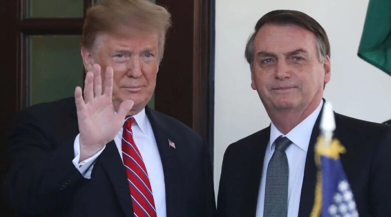 Advogado que acusou Bolsonaro de manter romance com Trump é condenado a 2 anos de prisão